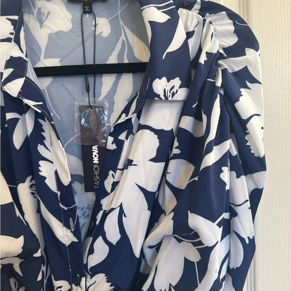 Fashion Nova Navy and White Floral Dress - Picture 5 of 9